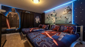 Modern Luxurious 5BR Home with Pool Near Disney Park